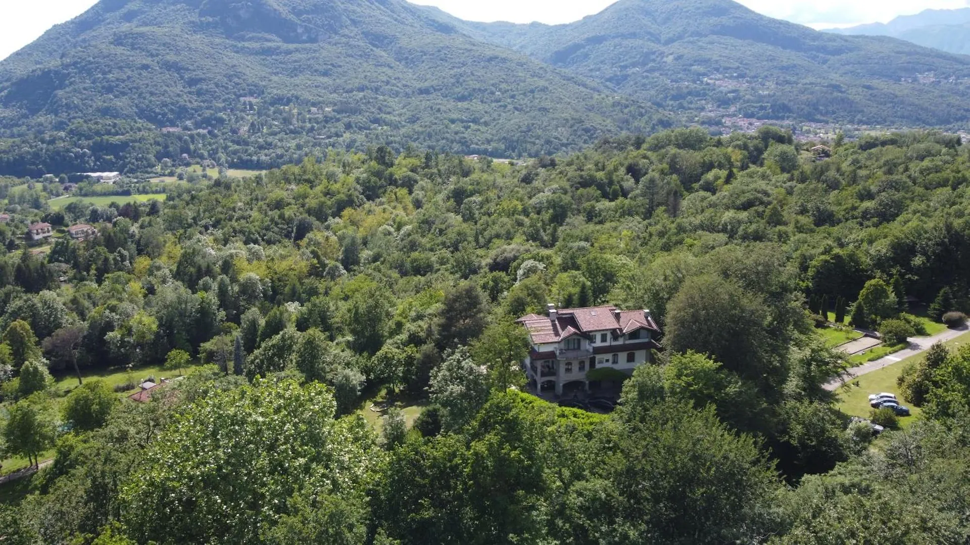 Al Picchio Verde A.P.S. Cunardo Bed and breakfast